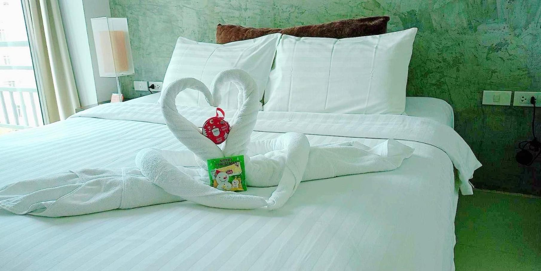 The Album Hotel Patong Buitenkant foto